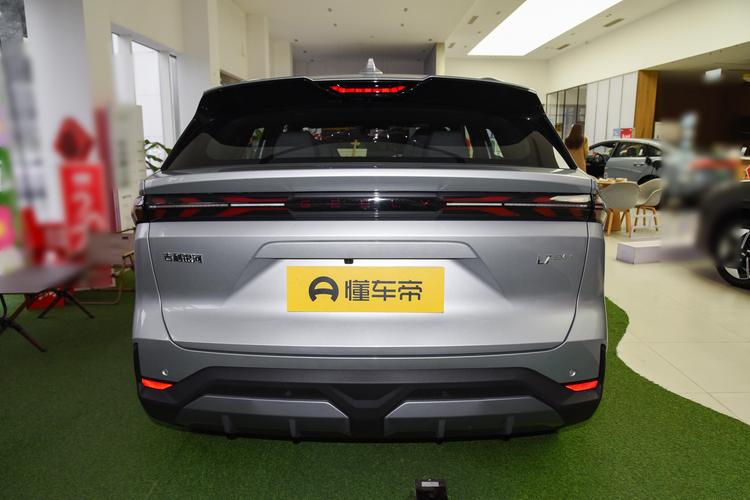 Geely L7 - фото 6