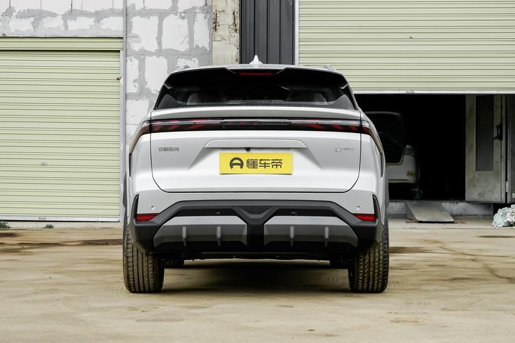 Geely L7 - фото 6