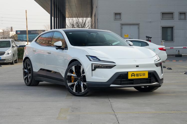 Polestar 4 - фото 3