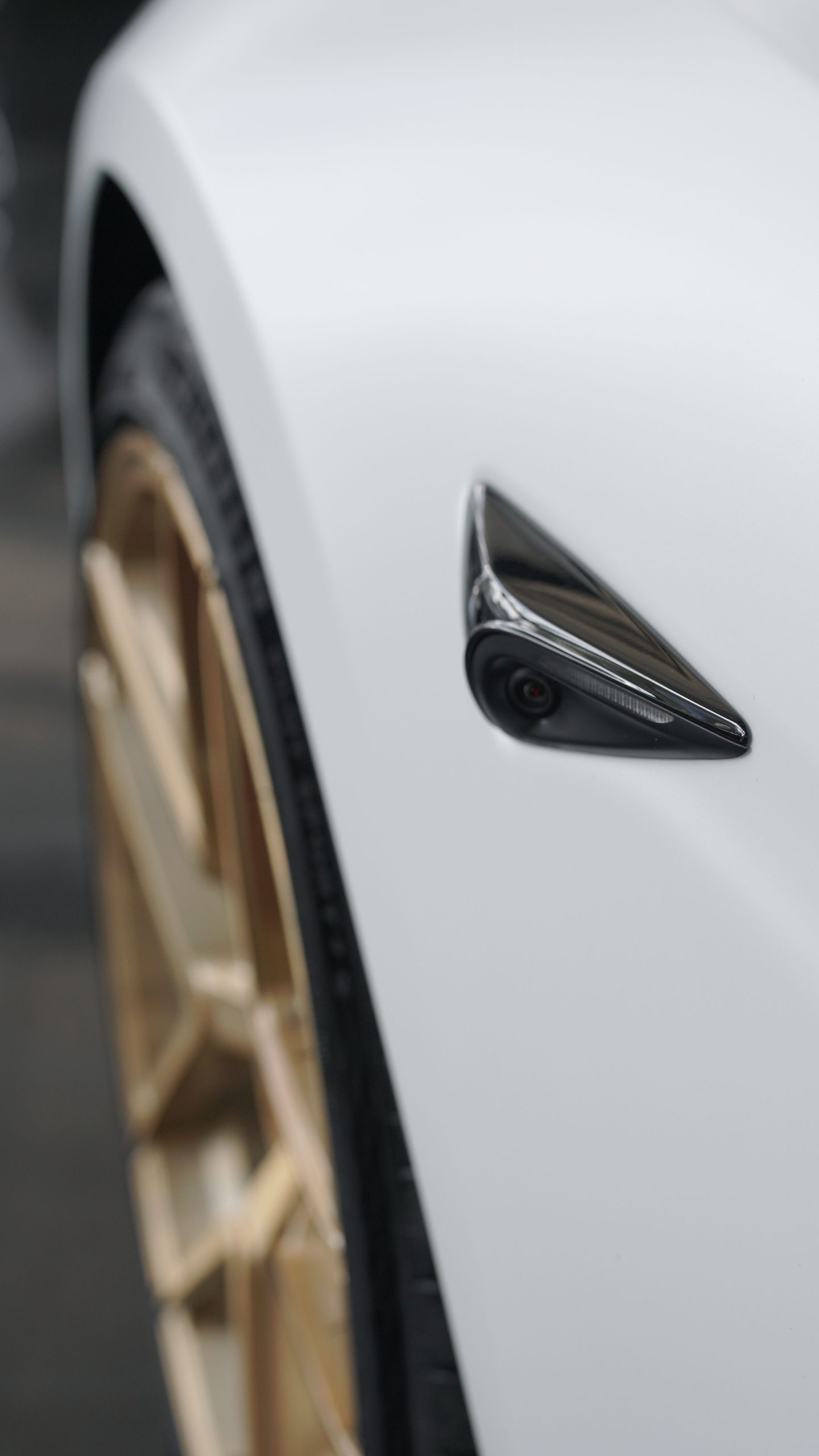 Tesla Model S - фото 10