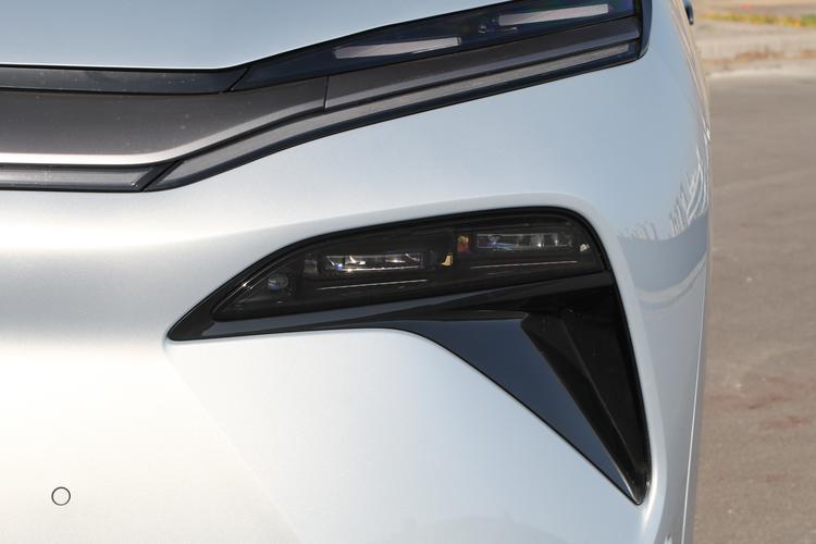 BYD Tang L EV - фото 9
