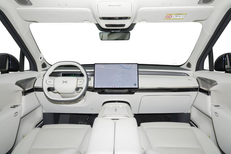 XPENG G9L - фото 17