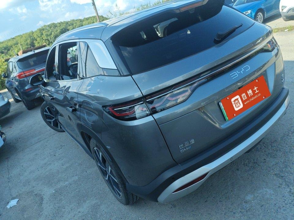 BYD Song L DM-i - фото 3