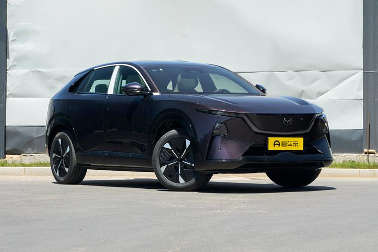 Mazda EZ-60 - фото 4