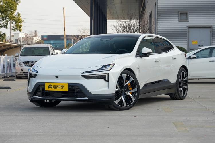 Polestar 4 - фото 1