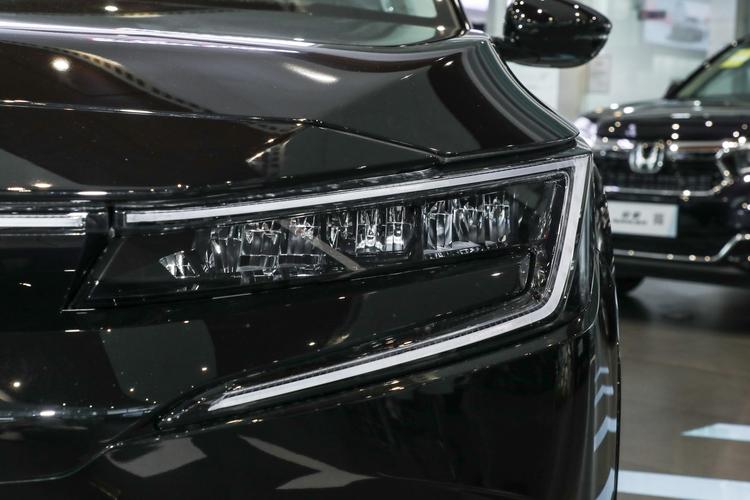 Honda e:NP2 - фото 9
