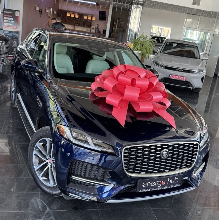 Jaguar F-PACE