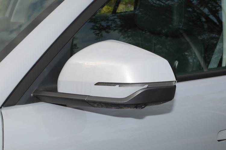 Geely E5 - фото 10