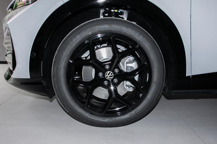 Volkswagen ID.UNYX - фото 12