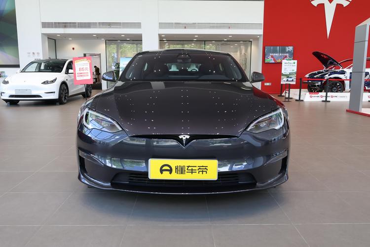 Tesla Model S - фото 2
