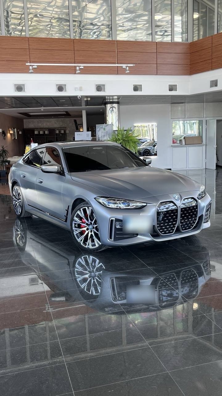 BMW i4 M50