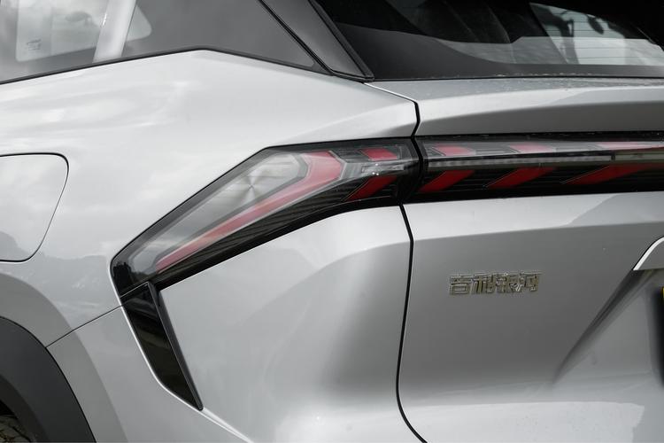 Geely L7 - фото 13