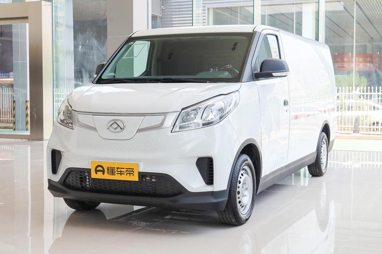 Maxus EV30 - фото 1