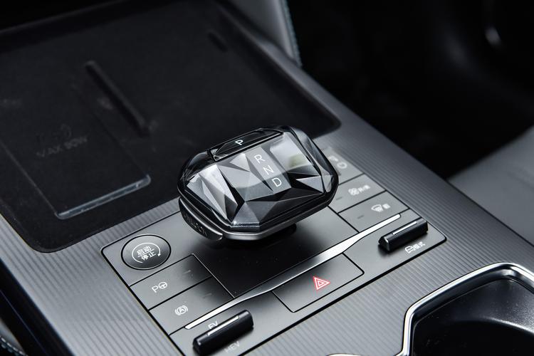 BYD Song L DM-i - фото 17