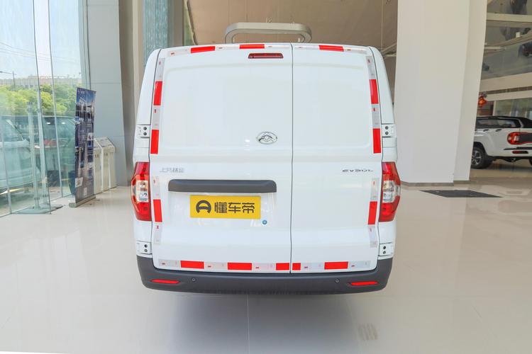 Maxus EV30 - фото 6