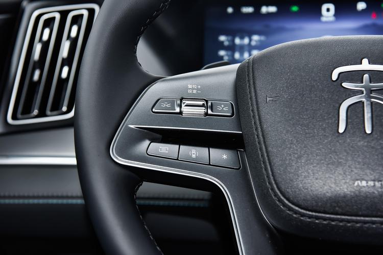 BYD Song L DM-i - фото 22