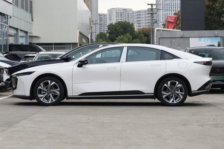 Mazda EZ-6 - фото 4