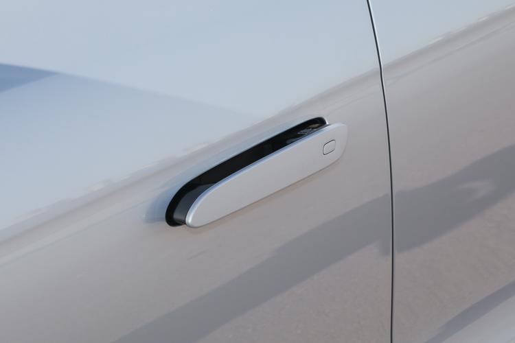 BYD Tang L EV - фото 11