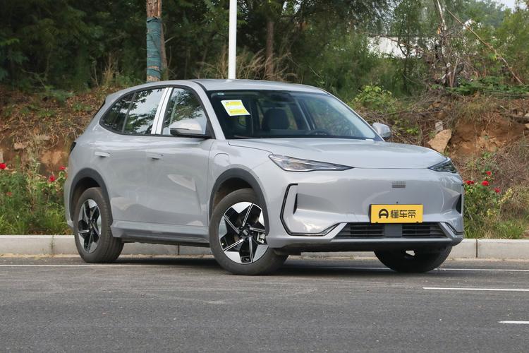 Geely E5 - фото 3