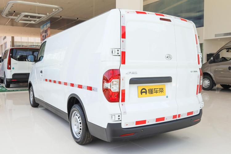 Maxus EV30 - фото 5
