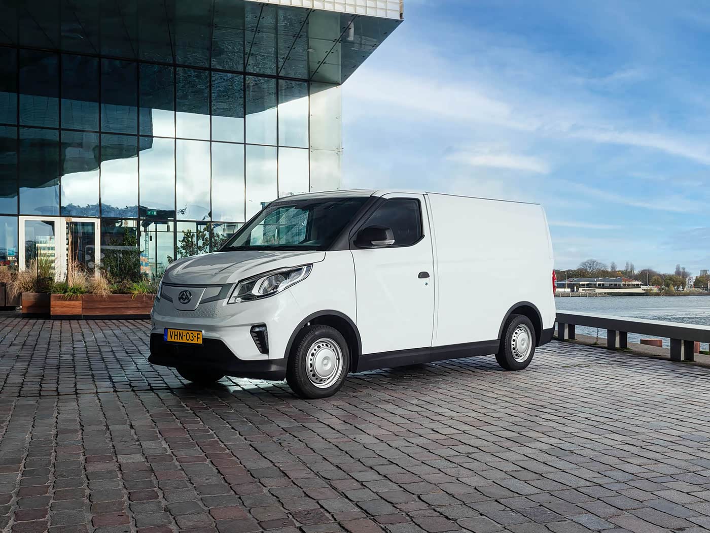 Maxus EV30