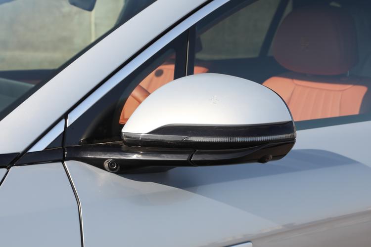 BYD Tang L EV - фото 10