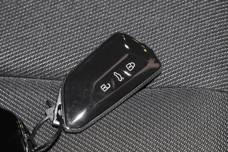 Volkswagen ID.UNYX - фото 18