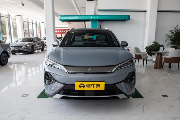 BYD Song Ultra EV - фото 2