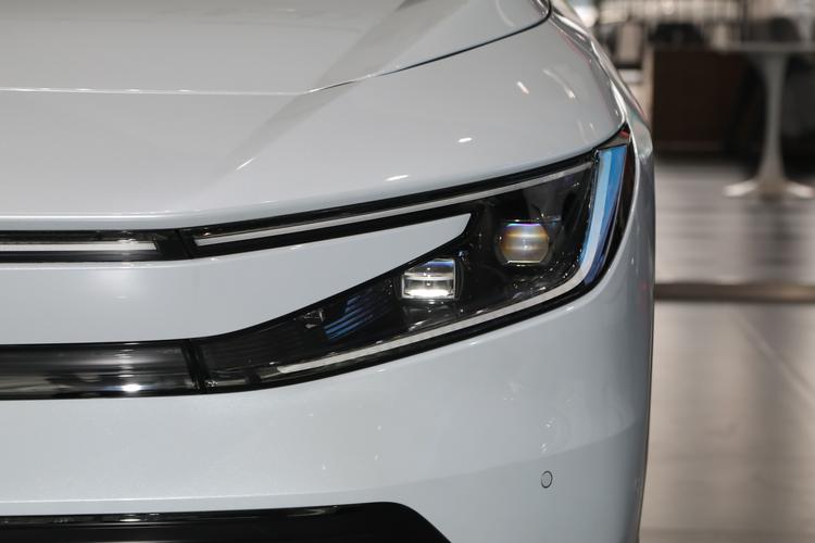 Honda P7 - фото 10