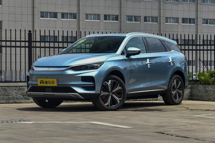 BYD Tang EV - фото 1