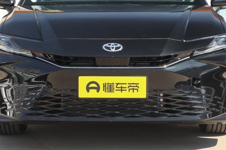 Toyota Camry - фото 10