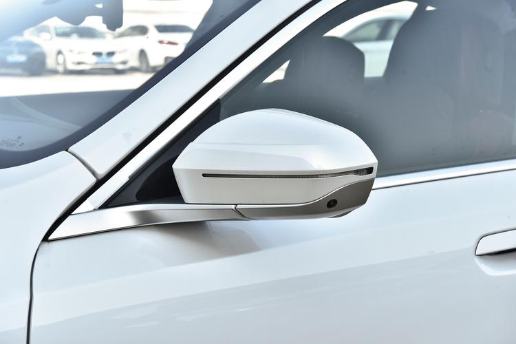 BMW i5 - фото 11