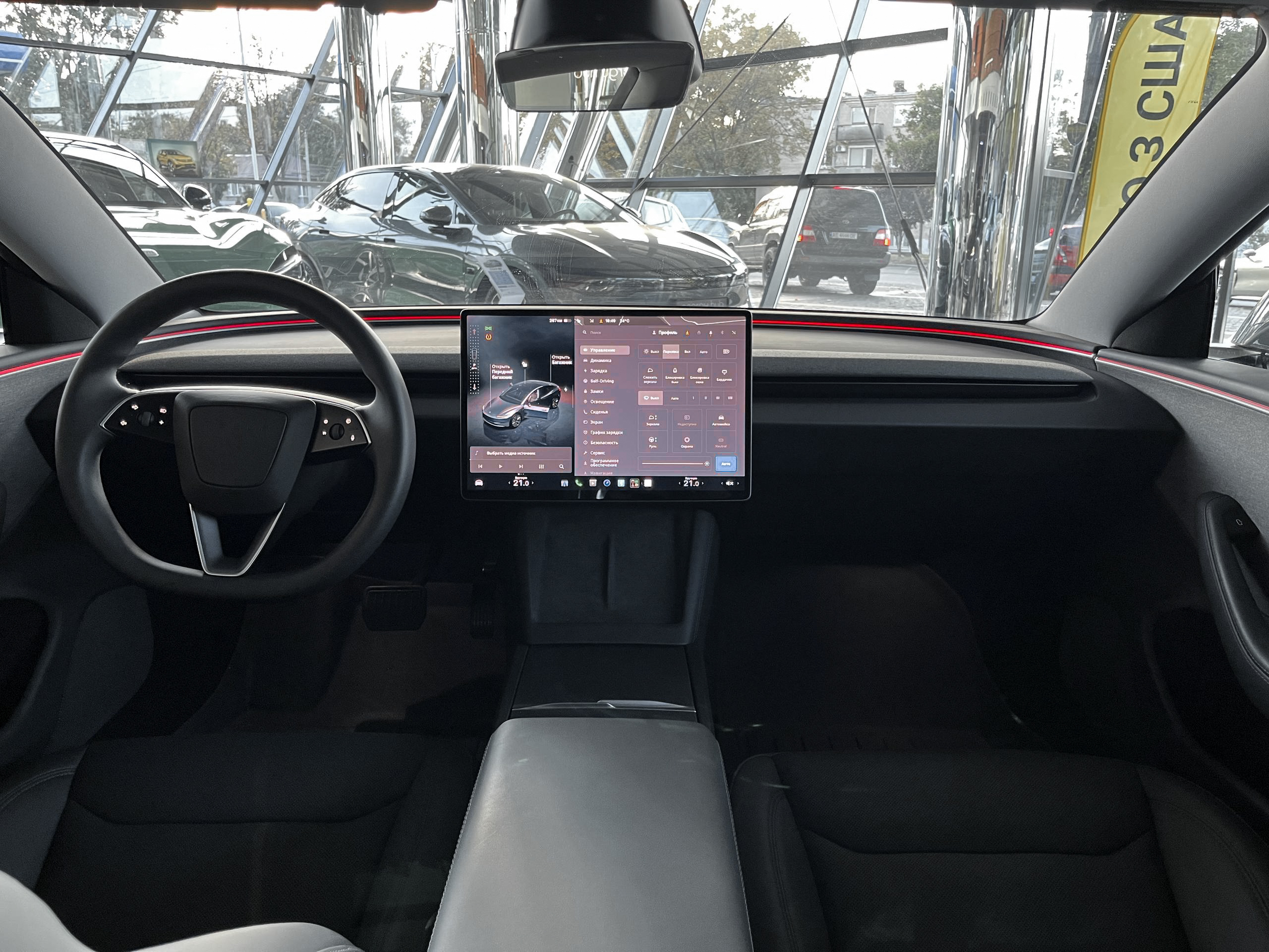 Tesla Model 3 - фото 12