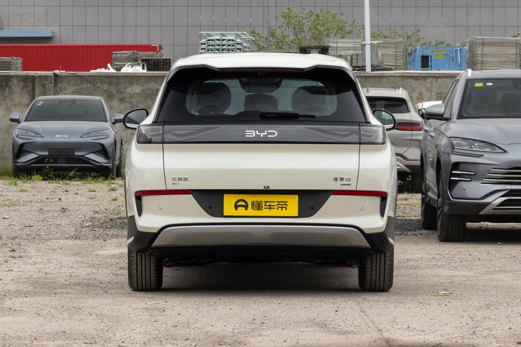 BYD Sea Lion 05 EV - фото 6