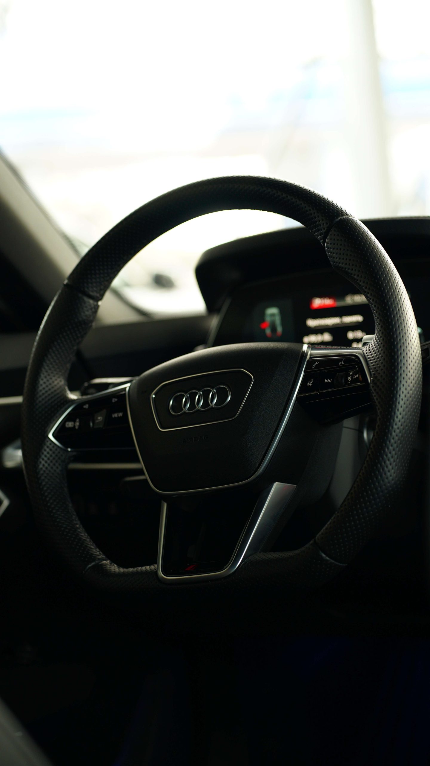 Audi e-tron GT - фото 14