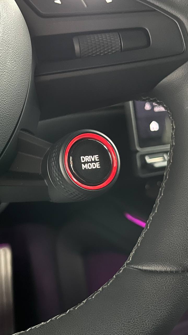 Xiaomi SU7 - фото 19