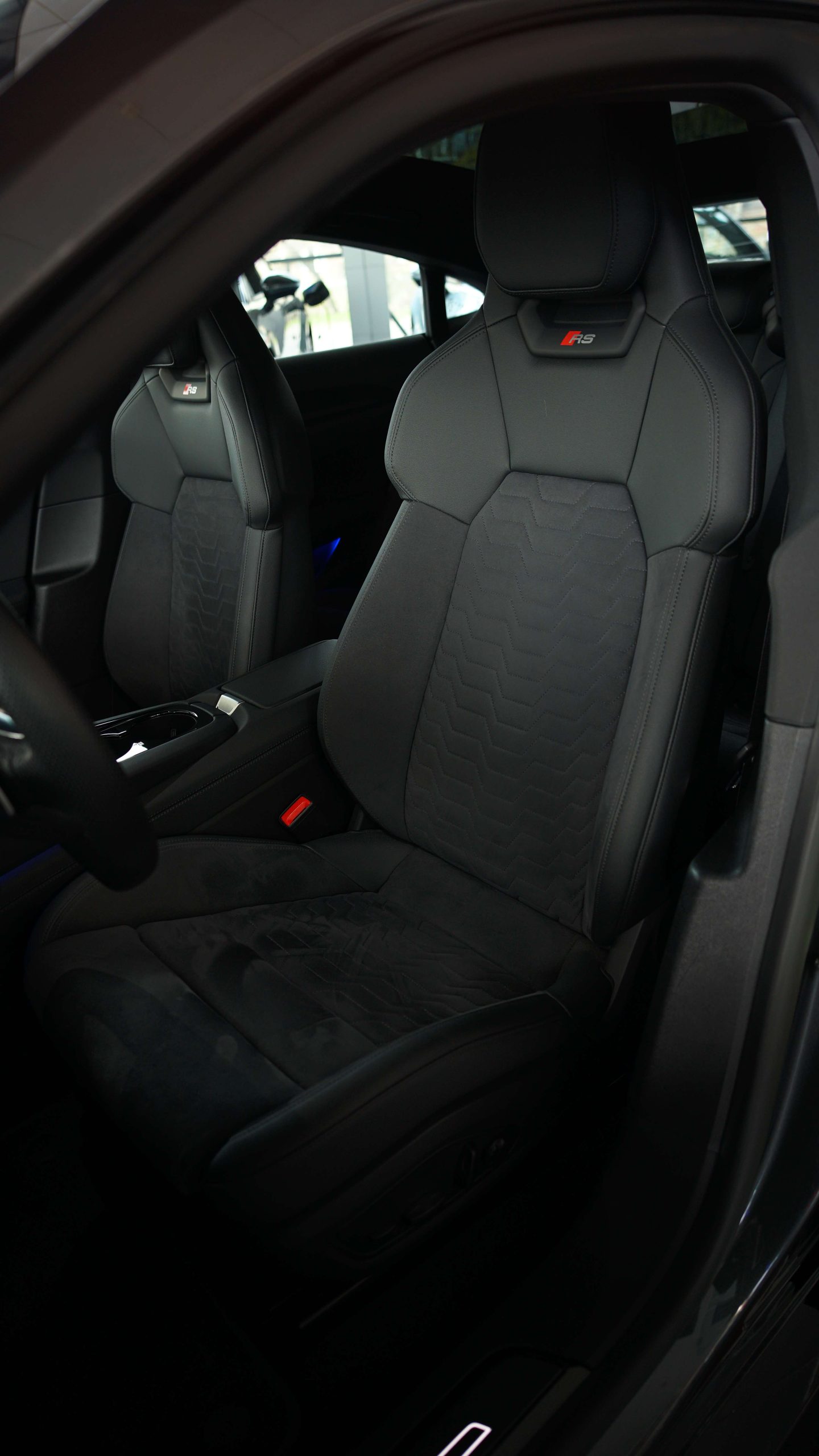 Audi e-tron GT - фото 19
