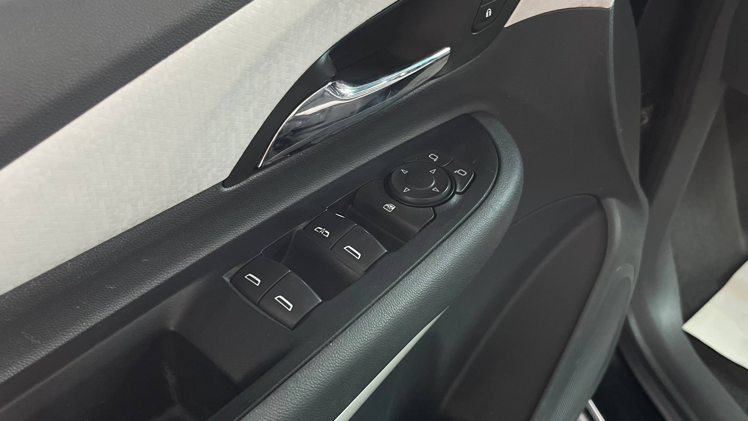 Chevrolet Bolt Ev - фото 20