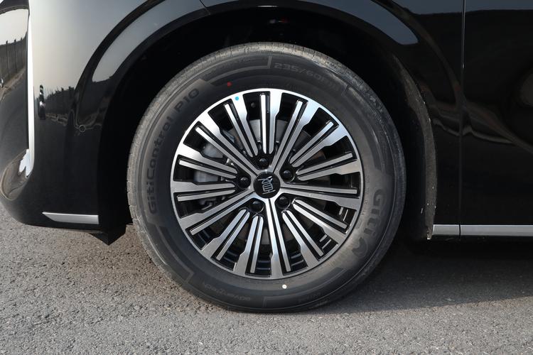 BYD Xia - фото 12