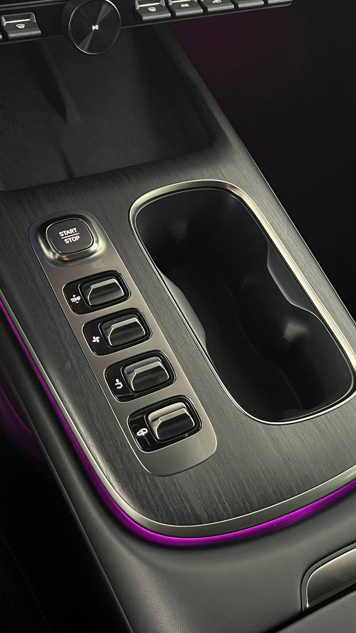 Xiaomi SU7 - фото 24