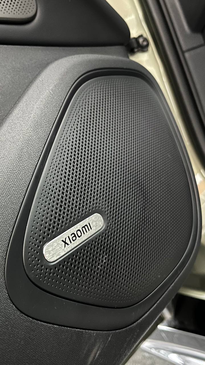 Xiaomi SU7 - фото 29