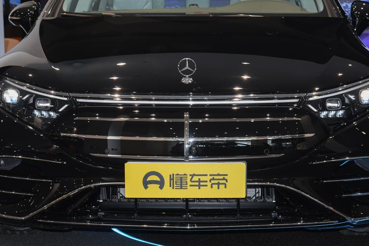 Mercedes-Benz EQS - фото 10