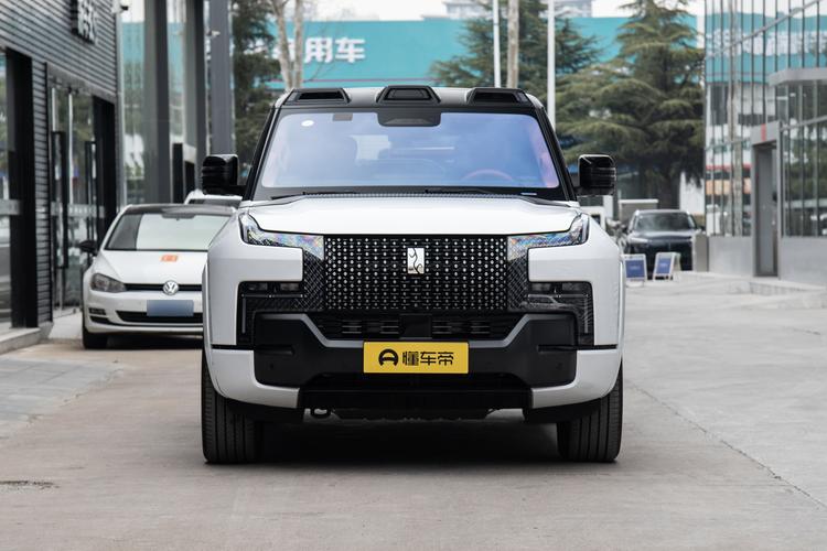 Yangwang U8 - фото 2