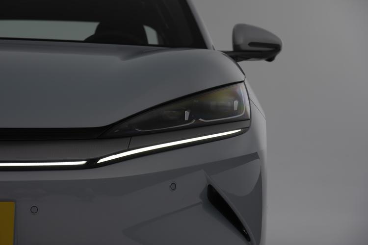 BYD Qin L EV - фото 12