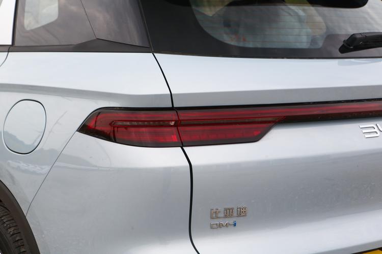 BYD Song Pro DM - фото 13