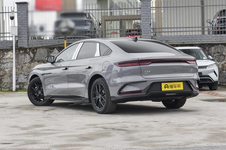 BYD Han DM - фото 5
