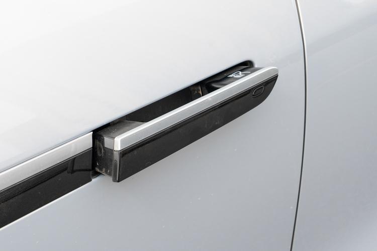 BYD Han L DM - фото 11