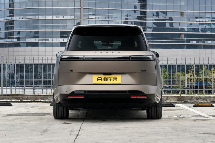 XPENG GX - фото 10