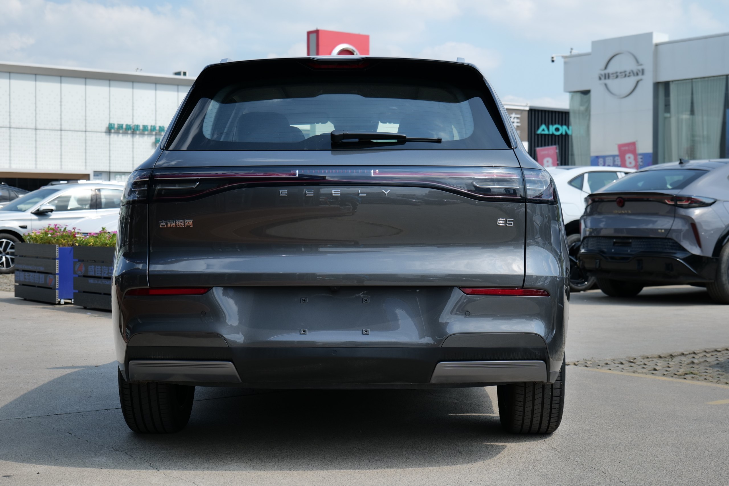 Geely E5 - фото 4