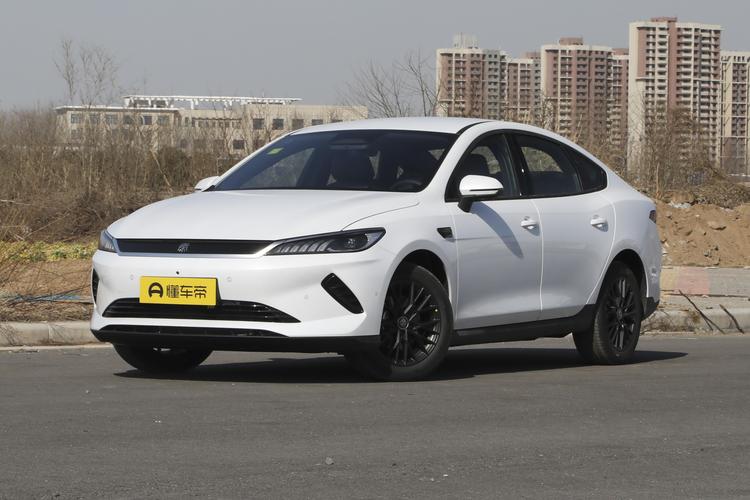 BYD Qin PLUS EV - фото 1